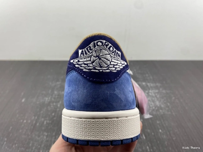 Kicktheory TRAVIS 1 X SCOTT JORDAN DM7866-808 AIR CUSTOM 0628
